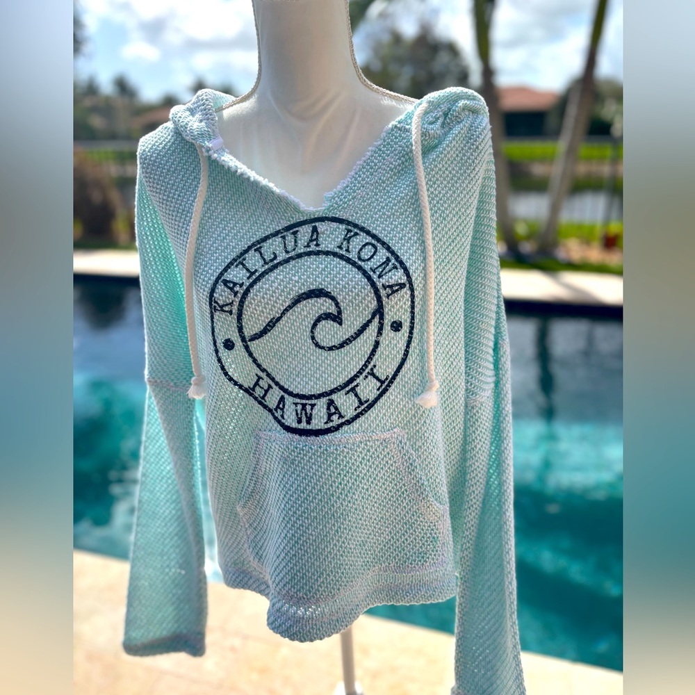 NWT- Trade Heritage light knit hoodie.